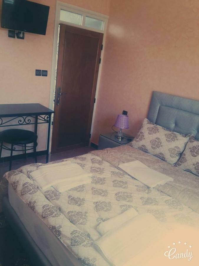 Hotel La Paillade Oulad Barrehil Esterno foto